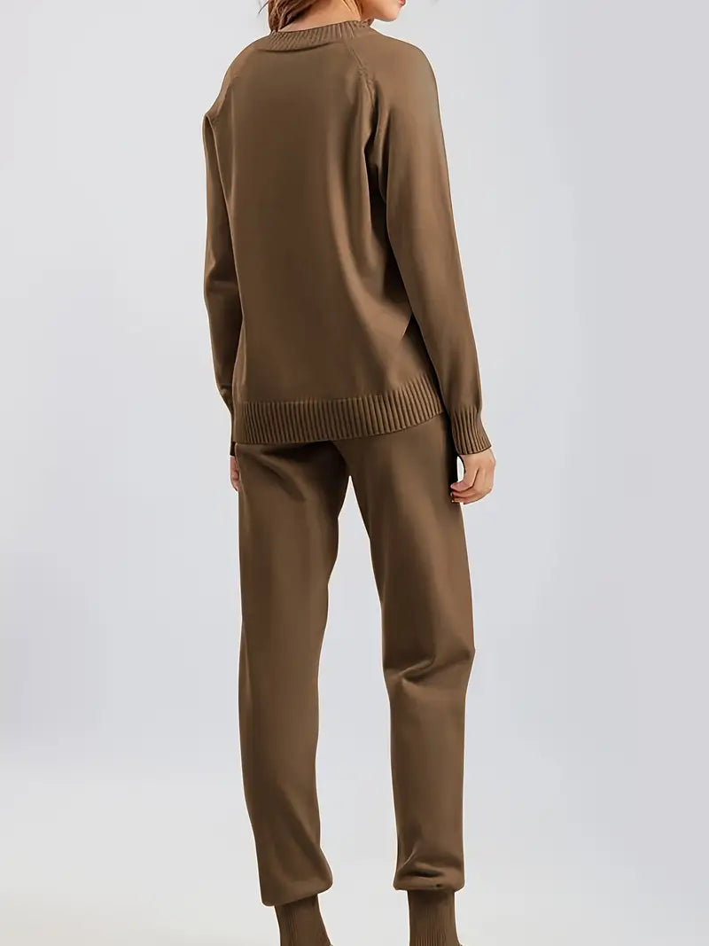 CALIRA Two-Piece Lounge Set