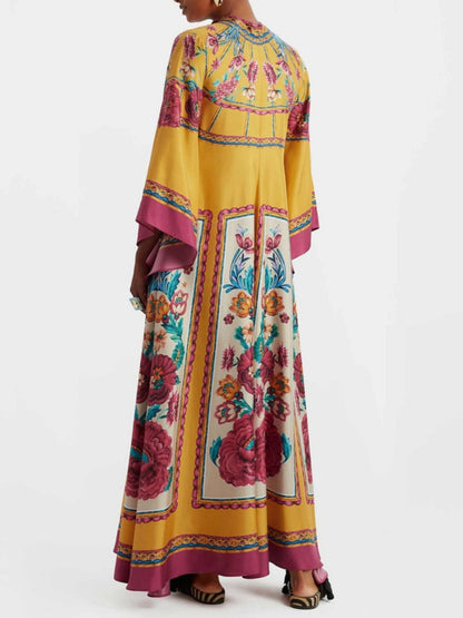 Chic and Comfortable Maxi Dress with a Flowing Design