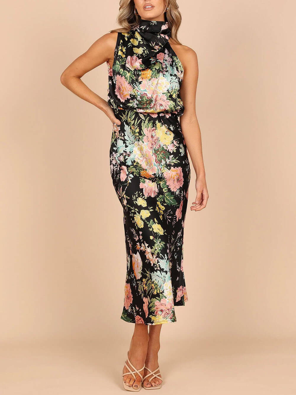 Floral Maxi Dress with Halter Neck and Elastic Waist