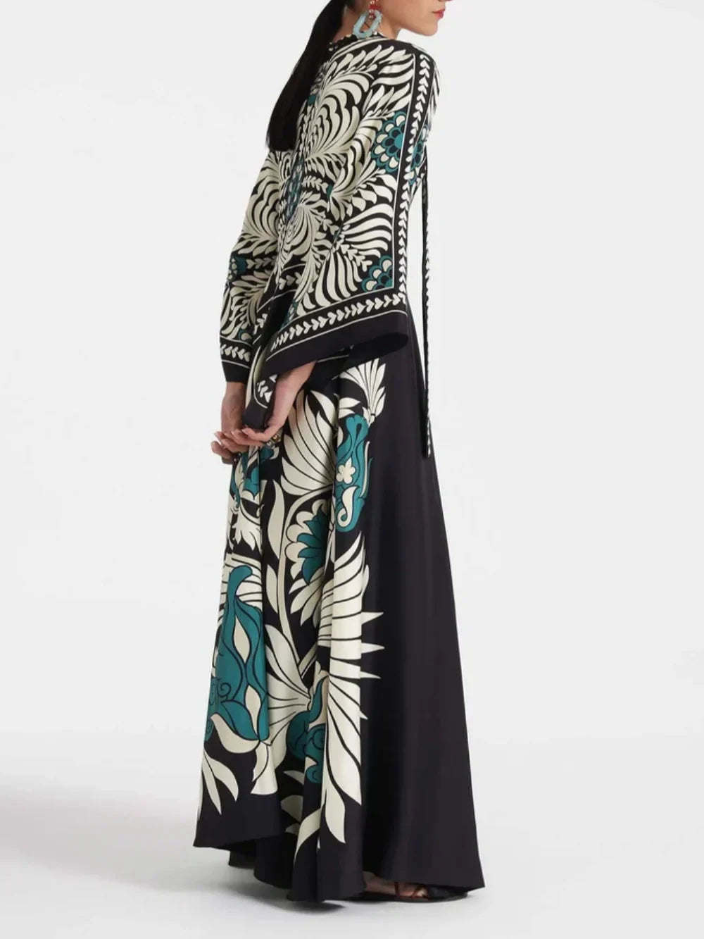 Chic Floral Print Maxi Dress with Flowing Waterfall Sleeves