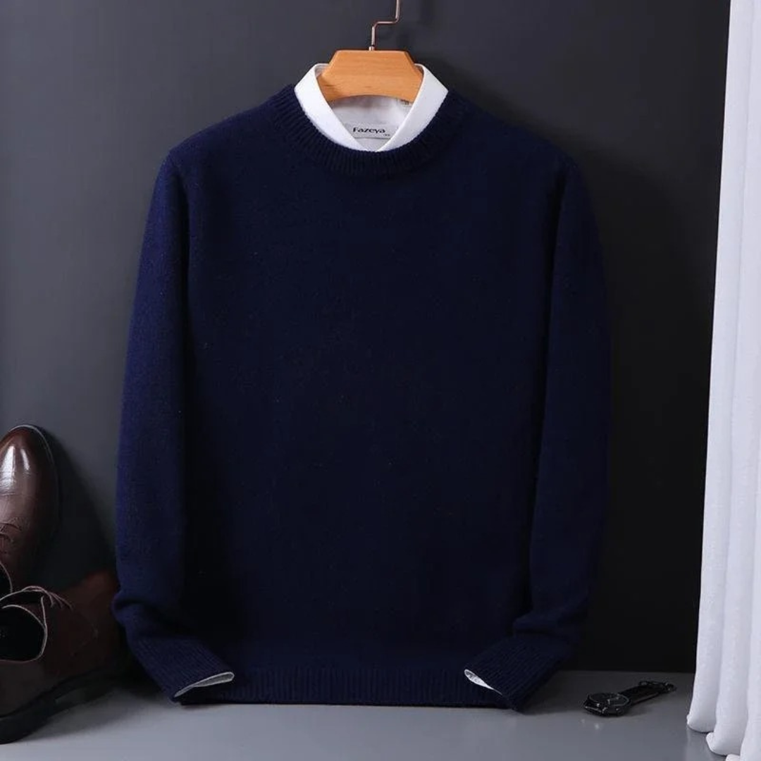Cashmere round neck sweater