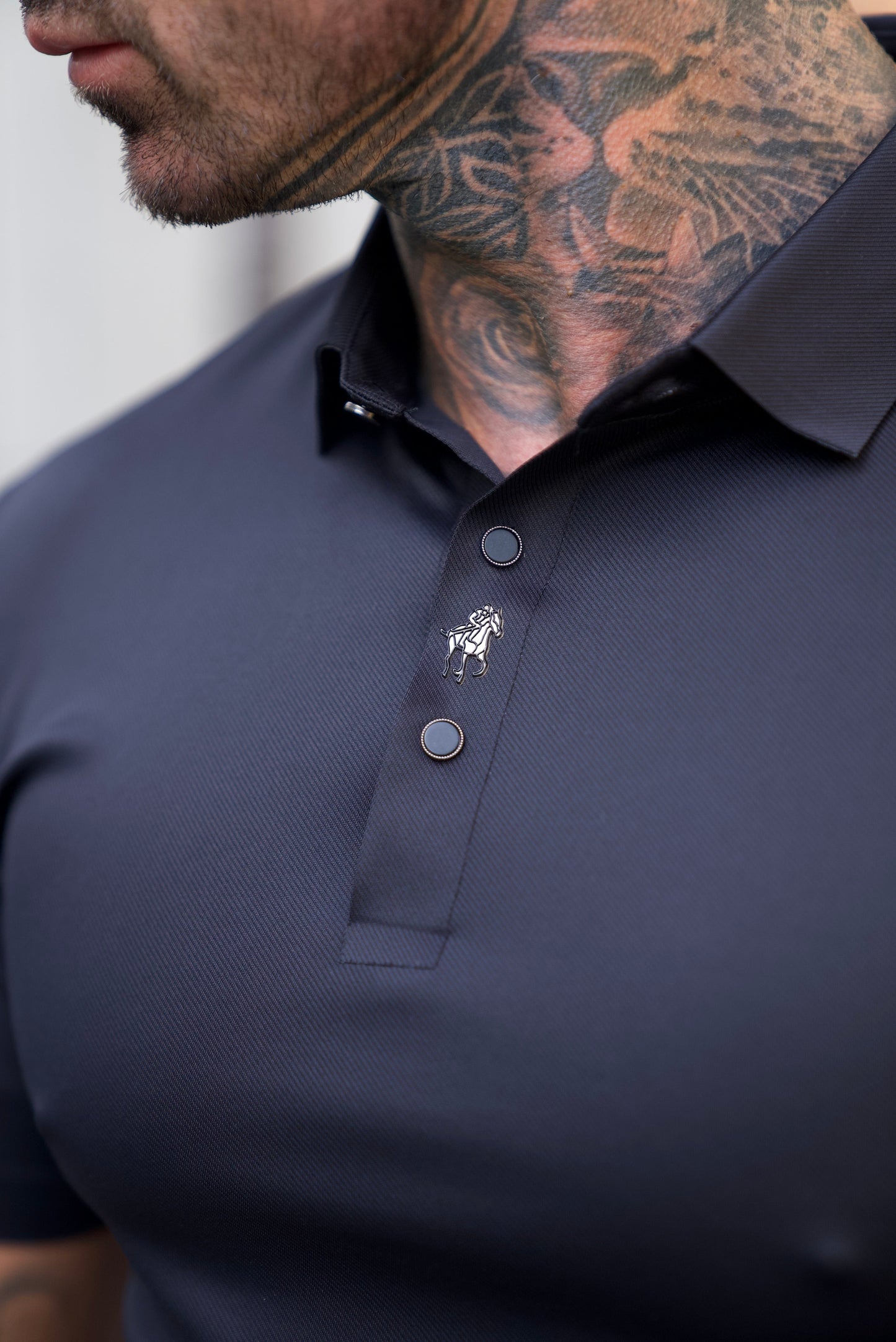 VALEN Wrinkle-Free Muscle Fit Polo