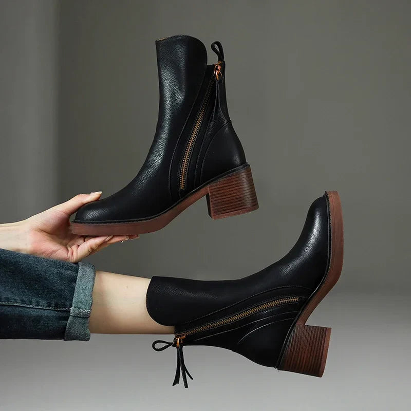 ANORA Ankle Boots