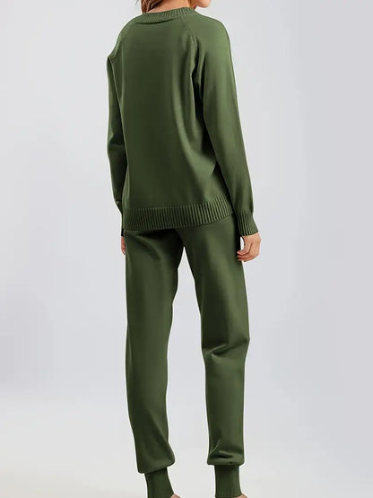 CALIRA Two-Piece Lounge Set