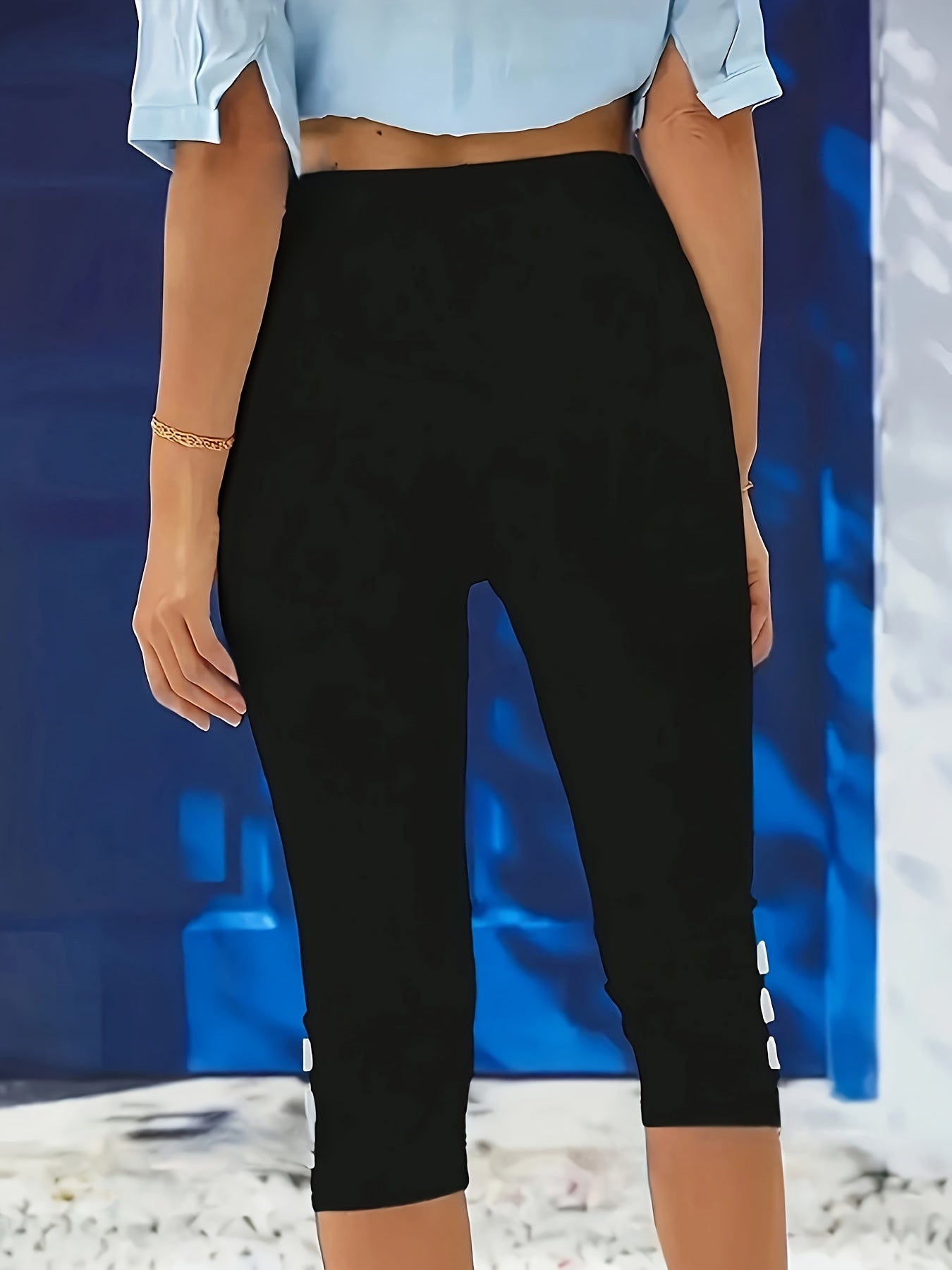 Clara Smooth Stretch Capri Pants