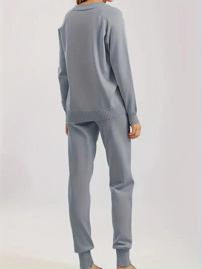 CALIRA Two-Piece Lounge Set