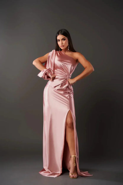Amara – Elegant One-Shoulder Maxi Dress